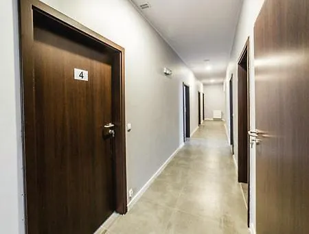 Hostel Pokoje Pracownicze Trzebiatowska 40 *